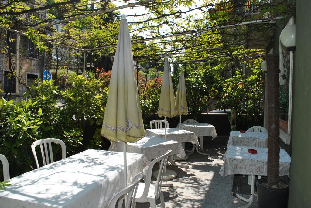 Albergo Alla Rocca Garde Extérieur photo