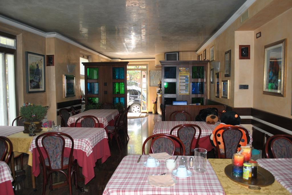Albergo Alla Rocca Garde Extérieur photo